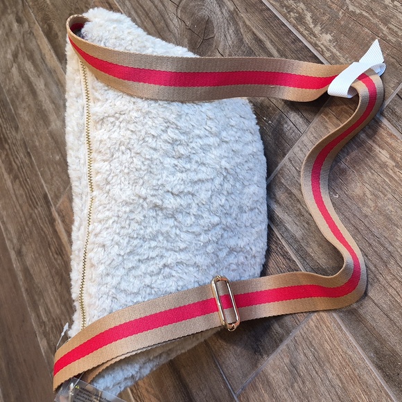 Anthropologie Sherpa Half Moon Crossbody Sling Shoulder Bag, Adjustable Strap - Picture 2 of 14